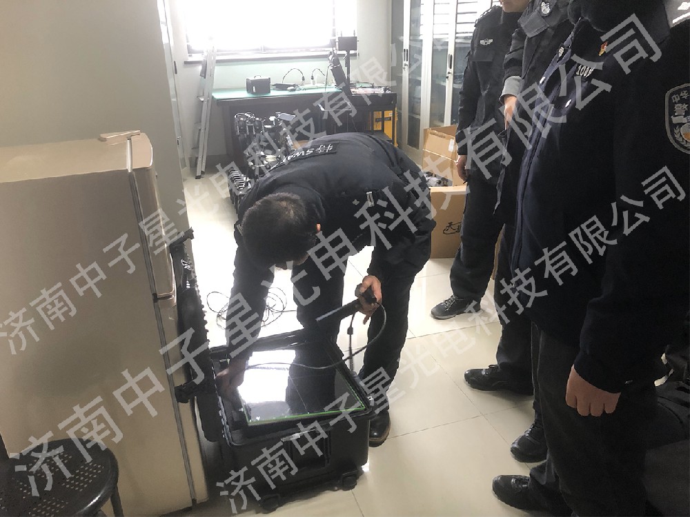 特警支队培训-便携式X光机